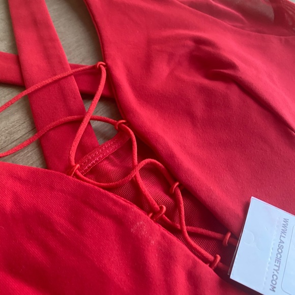LA Society cross-back detail sports bra - NWT - Picture 4 of 4
